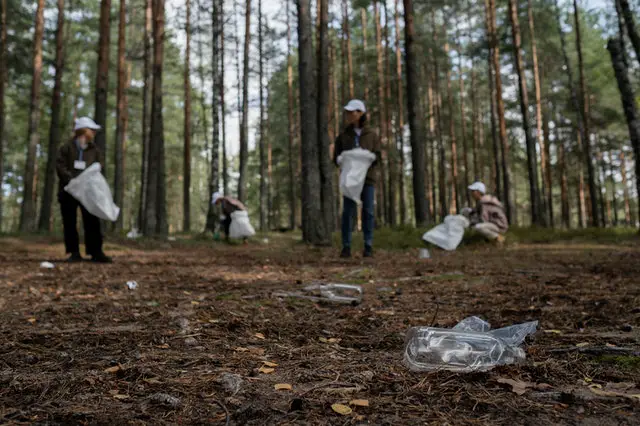 Organizing your squeaky clean campsite by policing the site